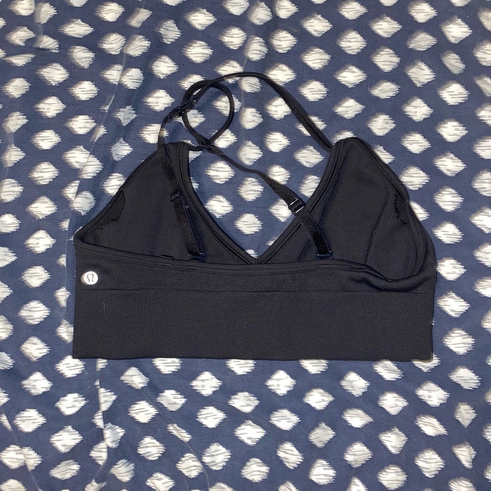 Lululemon sports bra